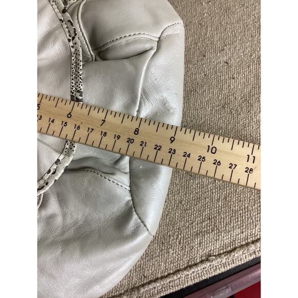 Betsey Johnson Women Handbag  Cream  EUC Hobo  Gunmetal top  Bauble detail - Picture 6 of 11